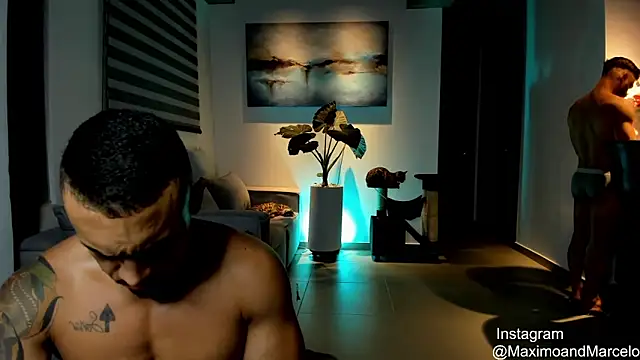 Maximo Marcelo online show from 21, 2, 2025