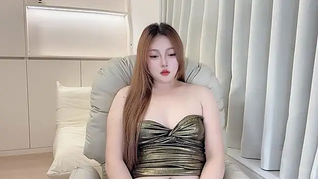 Snapshot of Kulomiyee_koi chatting on 24, 12, 2024 Kulomiyee koi online show from 24, 12, 2024