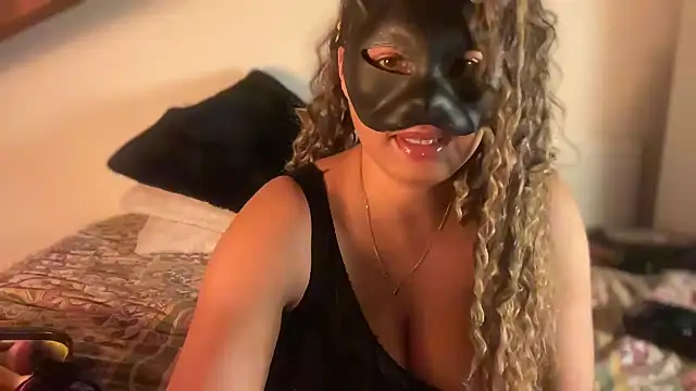 SCARLET-SANTANA online show from 7, 1, 2026