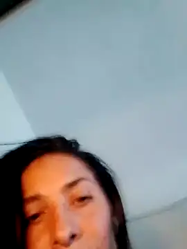 chloewildd  online show from 18, 1, 2025