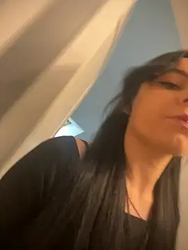 Petite moi online show from 2, 4, 2026