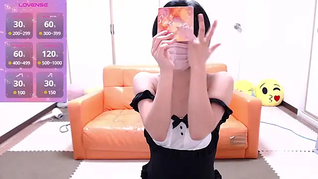 minamina1221 online show from 10, 3, 2025