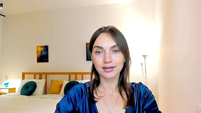 LovelyeeMia online show from 5, 12, 2024