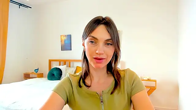 LovelyeeMia online show from 18, 12, 2024