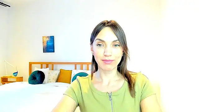 LovelyeeMia online show from 18, 12, 2024