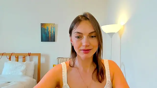 LovelyeeMia online show from 2, 1, 2025