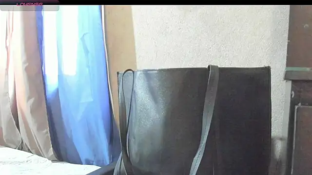 Natalystevens online show from 2, 2, 2026