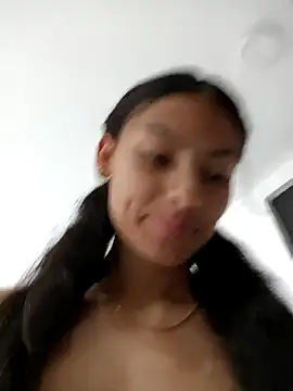 Snapshot of vanyacam_ chatting on 10, 2, 2025 vanyacam online show from 10, 2, 2025