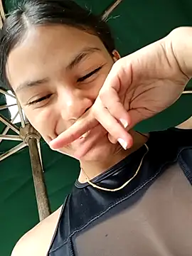 Snapshot of vanyacam_ chatting on 10, 2, 2025 vanyacam online show from 10, 2, 2025