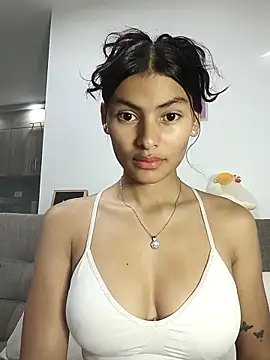 Snapshot of vanyacam_ chatting on 9, 10, 2025 vanyacam online show from 9, 10, 2025