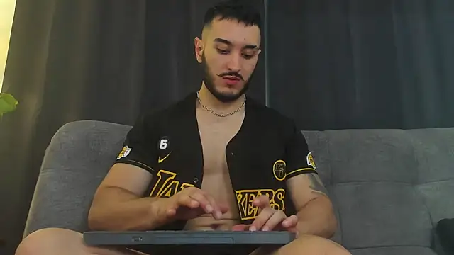 Zionmattis online show from 10, 12, 2024