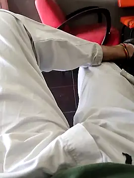 Snapshot of Juliano69xv chatting on 8, 9, 2025 Juliano69xv online show from 8, 9, 2025