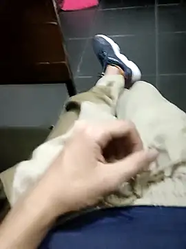 Snapshot of Juliano69xv chatting on 16, 10, 2025 Juliano69xv online show from 16, 10, 2025