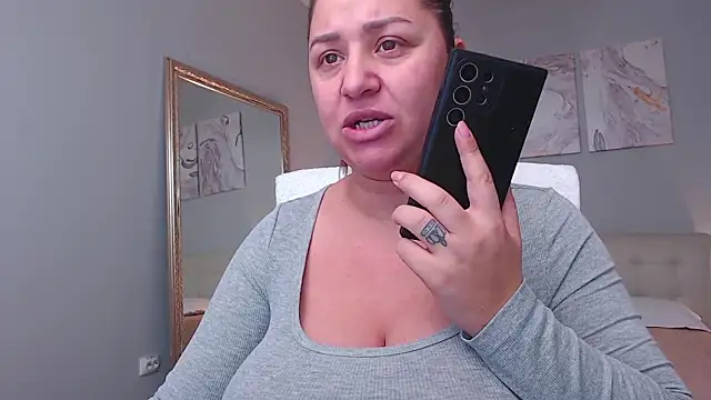 Snapshot of Amy--Samy chatting on 3, 2, 2026 Amy--Samy online show from 3, 2, 2026