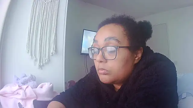 vanilla chocolate23 online show from 4, 4, 2026