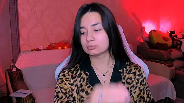 Swee Alicee online show from 6, 10, 2025