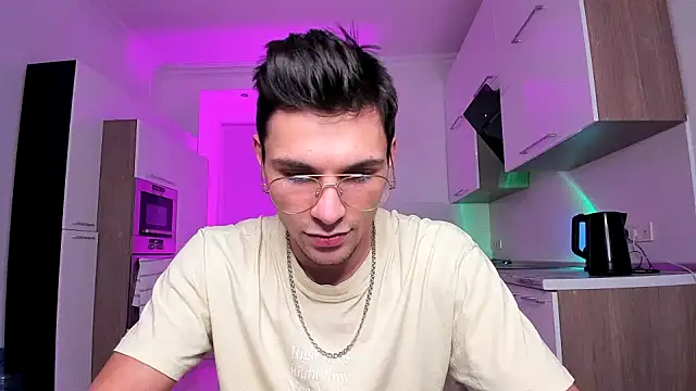 denlover1 online show from 5, 12, 2024