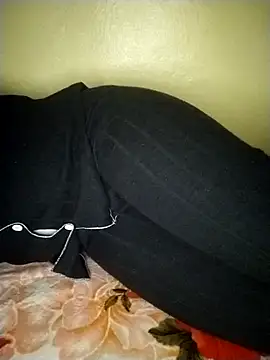 Snapshot of 3ahhd chatting on 6, 3, 2026 3ahhd online show from 6, 3, 2026