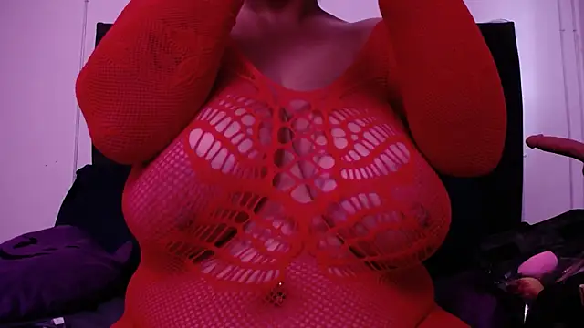 Nicol Love0 online show from 27, 5, 2026