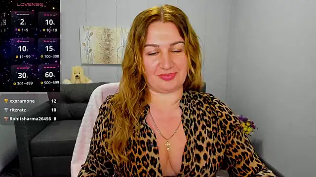 Lili Crossi online show from 21, 1, 2025