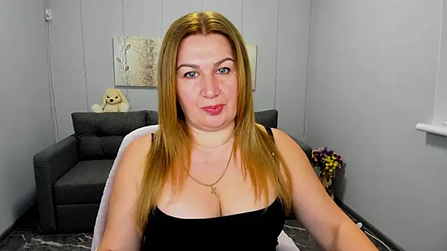 Lili Crossi online show from 29, 1, 2025