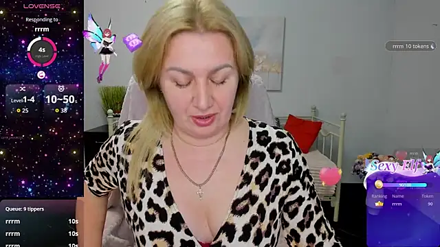 Snapshot of Lili_Crossi chatting on 25, 4, 2026 Lili Crossi online show from 25, 4, 2026