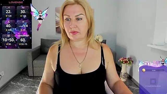 Snapshot of Lili_Crossi chatting on 29, 6, 2026 Lili Crossi online show from 29, 6, 2026