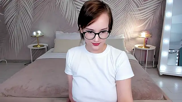 StellaGloww online show from 26, 1, 2025