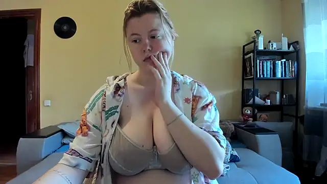 Snapshot of LillyDepp chatting on 30, 4, 2026 LillyDepp online show from 30, 4, 2026