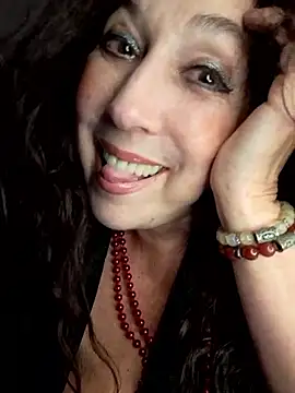Snapshot of GypsyEsmeralda chatting on 22, 10, 2025 GypsyEsmeralda online show from 22, 10, 2025