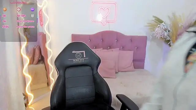 kendra tay online show from 29, 11, 2025