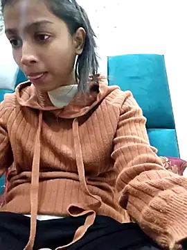 Snapshot of Aleena_Rai chatting on 5, 12, 2024 Aleena Rai online show from 5, 12, 2024