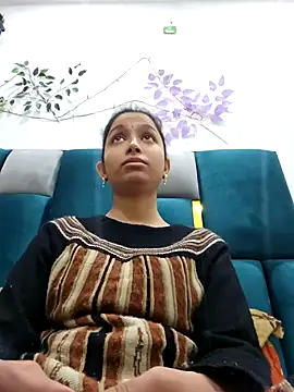 Snapshot of Aleena_Rai chatting on 8, 2, 2025 Aleena Rai online show from 8, 2, 2025