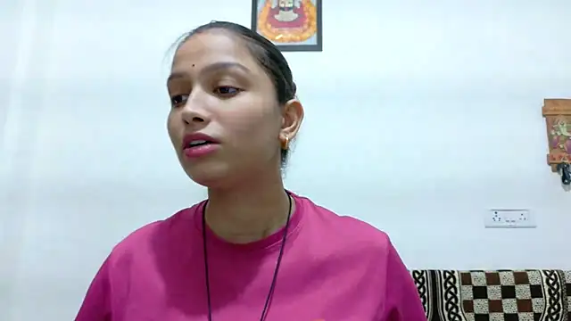 Snapshot of Aleena_Rai chatting on 5, 10, 2025 Aleena Rai online show from 5, 10, 2025