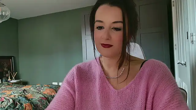 flatwhite0 online show from 9, 12, 2024