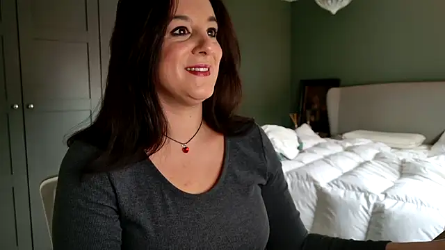 flatwhite0 online show from 5, 2, 2025