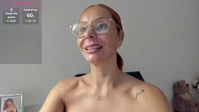 AvaCollinss online show from 4, 11, 2025