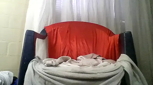 straichathot 08 online show from 17, 2, 2025