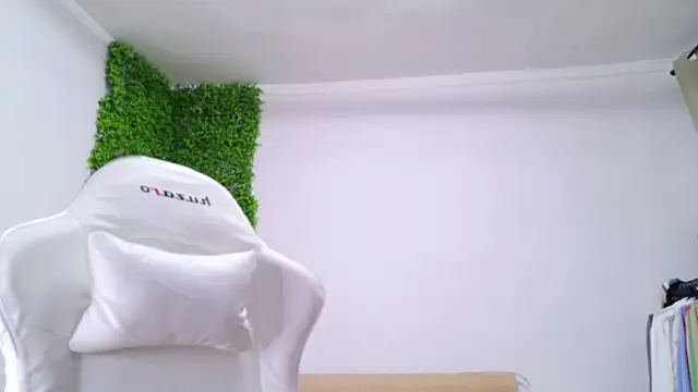 Lorennameliyy online show from 24, 2, 2025