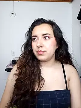 Emi chik online show from 14, 12, 2024