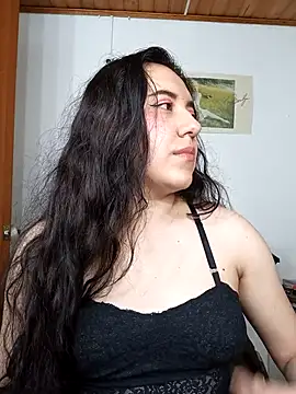 Emi chik online show from 13, 11, 2025