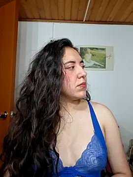 Emi chik online show from 17, 4, 2026