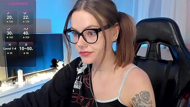 Marta May  online show from 18, 1, 2025