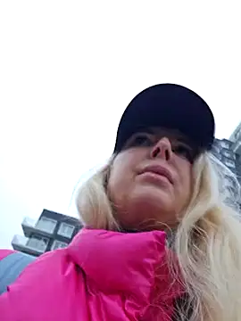 Snapshot of MariaRichi_ chatting on 10, 2, 2025 MariaRichi online show from 10, 2, 2025