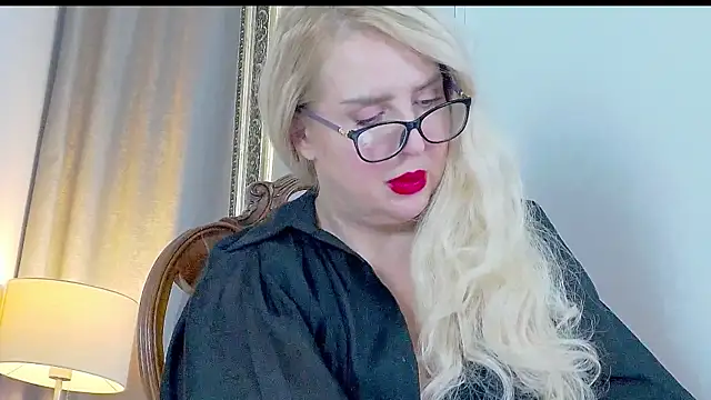 Snapshot of MariaRichi_ chatting on 14, 2, 2025 MariaRichi online show from 14, 2, 2025