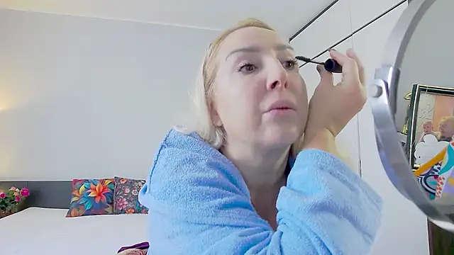 Snapshot of MariaRichi_ chatting on 16, 2, 2025 MariaRichi online show from 16, 2, 2025