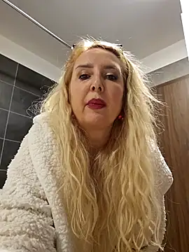 Snapshot of MariaRichi_ chatting on 21, 2, 2025 MariaRichi online show from 21, 2, 2025