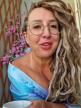 Snapshot of MariaRichi_ chatting on 20, 9, 2025 MariaRichi online show from 20, 9, 2025