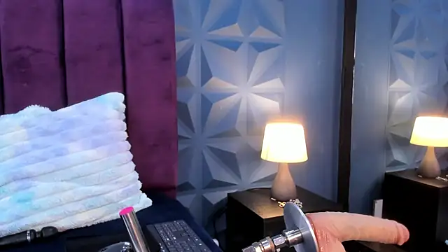 NicoleJonss online show from 30, 3, 2026