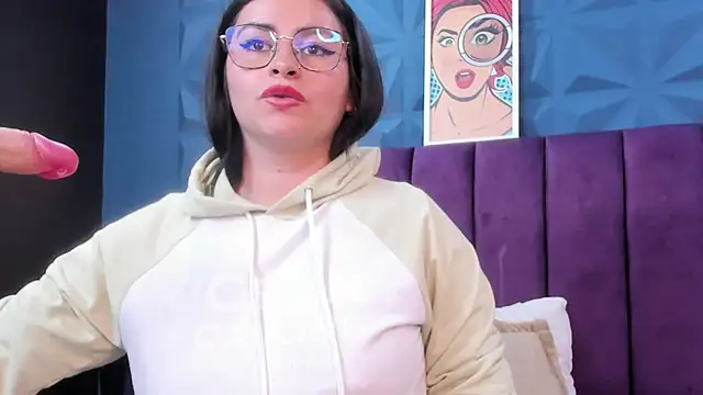 NicoleJonss online show from 15, 5, 2026